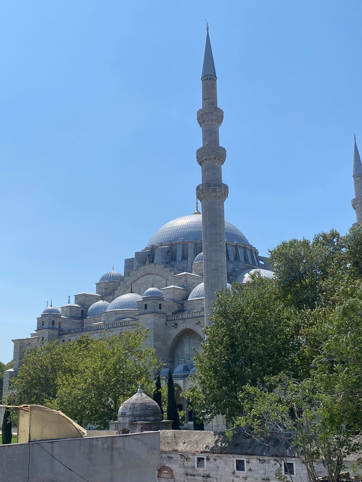 Für Silke Brügels Buch über das Leben und Wirken von Ernst Reuter in der Türkei war eine Recherche Reise nach Ankara, Istanbul und in weitere Städte notwendig